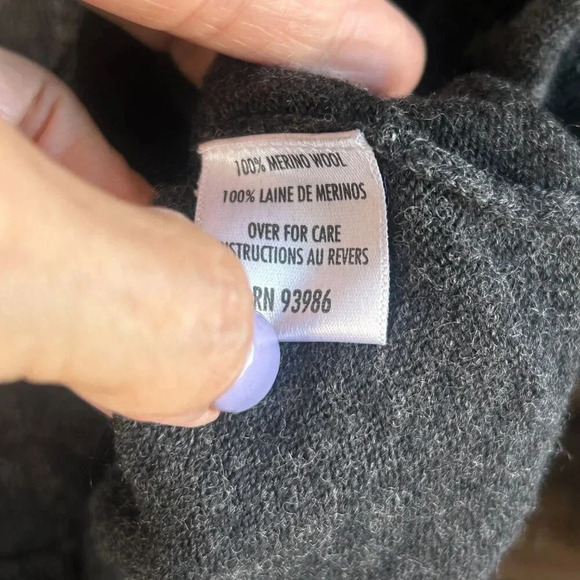 Vintage Charcoal Black Floral Flocked Merino Wool Cardigan Sweater Size Small P - Picture 3 of 7